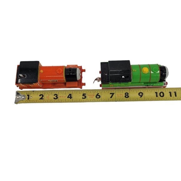 Thomas and Friends Hat and 5 Trains Listed Below For Your Favorite Train Lover - Picture 11 of 11